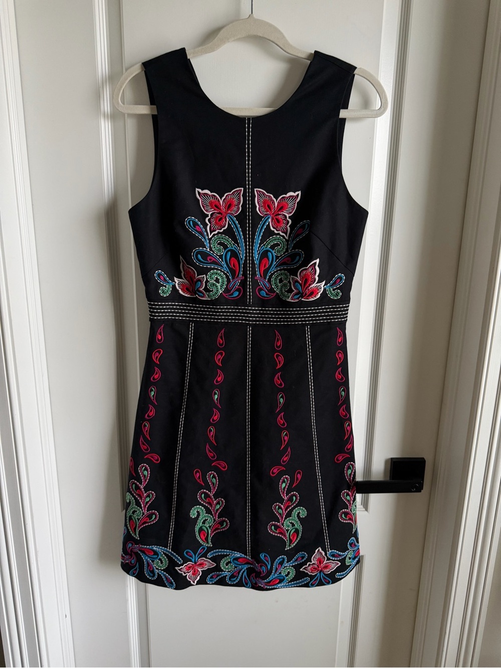 Maeve Size 10 Black Embroidered Floral Sleeveless Dress Anthropologie Boho